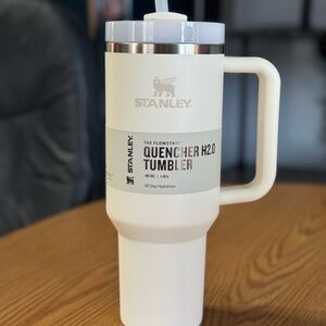 Stanley Quencher H2.0 Tumbler - Cream